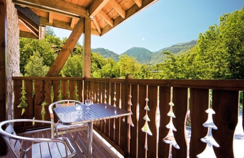 Ax-les-Thermes Apartamento | Piscina, parking, tv, local para esquís, 27m², Ax-Les-Thermes