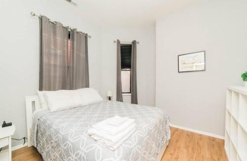 Manchester Apartamento | Parking - Walkable - GroupStays - Washer