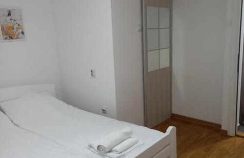 Arandelovac Apartamento | ParkSide Apartman