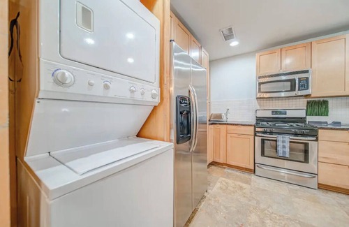 Jefferson Park Cabaña | ¡NUEVO! JEFFERSON PARK GREEN COTTAGE - 15 MINUTOS EN EL CENTRO Y AEROPUERTO + ESTACIONAMIENTO GRATUITO!