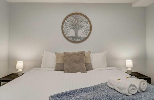 Monument Casa | Parkside Haven Hot Tub Foosball & Family Fun