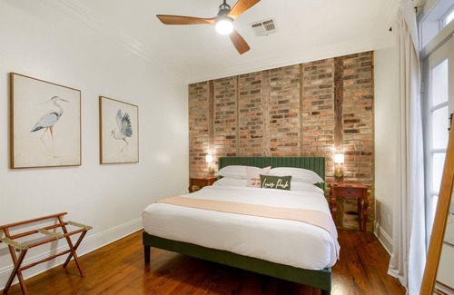 French Quarter Hotel | Parkside Villas, 6 Historic Guesthouses, Sleeps 26