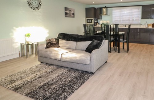 Newry Cabaña | PARKVIEW APARTMENT KILLEAVY, pet friendly in Newry, Northern Ireland