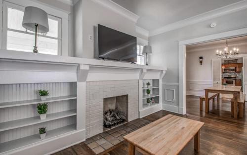 Memphis Casa | Parkway Nest