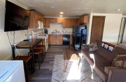 Gardiner Apartamento | ParkWay Yellowstone Guest House Yellowstone Riverside studio #6
