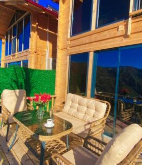 Cayirduzu Chalet De Esquí | Parla Dağ Evi