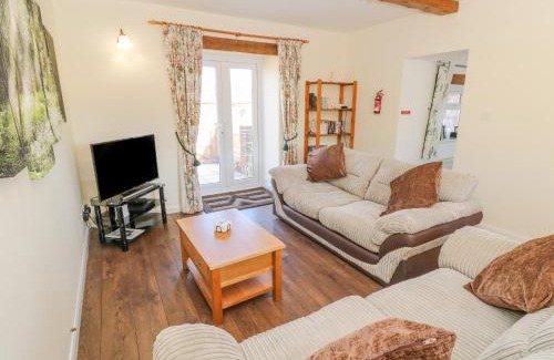 Newport Casa | Parlour Cottage