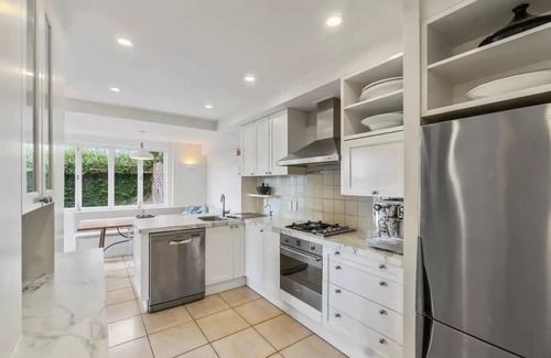 Parnell Villa | Parnell spacious gorgeous Villa with stunning city views