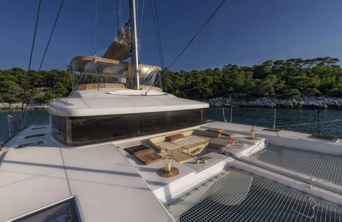 Naousa Alquiler De Eote | Paros Catamaran - Catamaran in Paros - Flo 52 by Fantasia Villas