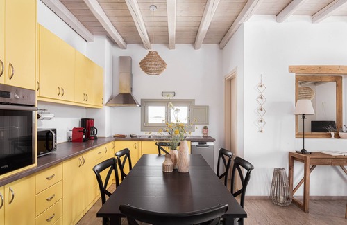 Parikia Villa | PAROS HOUSE VILLA - A Private Villa With a Pool and an Amazing Sea & Sunset View