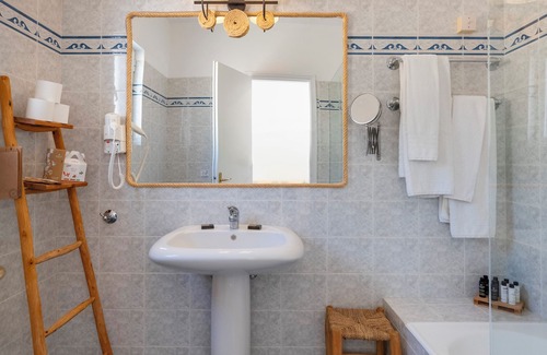 Aliki Hotel | Parosland Hotel