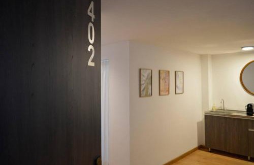 Chico Norte Apartamento | Parque 93, Suite 402 ,Chic Arty Retreat for 4