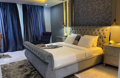 Gwarinpa Estate Hotel | Parris Royal Hotel and Suites Abuja