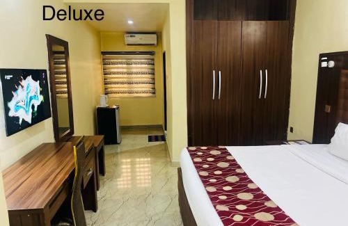 Gwarinpa Estate Hotel | Parris Royal Hotel