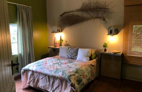 Ramsgate Beach Casa | Parrot & Peach