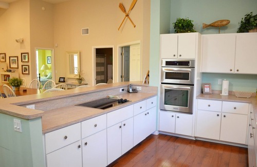 Jose's Hideaway Casa | Parrothead's Paradise - 4 BR House - Private Boat Dock & Brand New Heated Pool