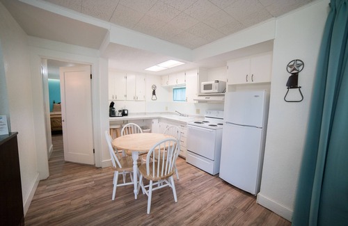 Kanab Hotel | Parry Lodge