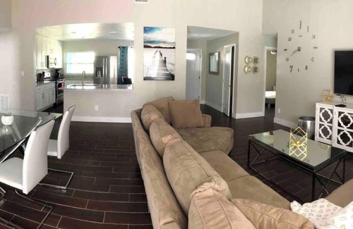 Florida Central Atlantic Coast Casa | Parsley · New! Luxury, Near Disney & Universal. Sleep 9
