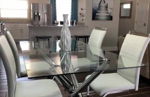 Florida Central Atlantic Coast Casa | Parsley · New! Luxury, Near Disney & Universal. Sleep 9