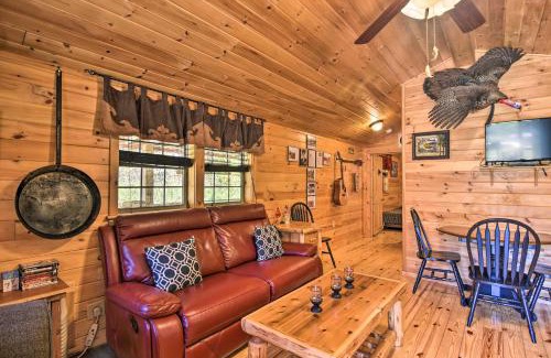 St George Casa | Parsons Semper Fi Cabin with Fire Pit!