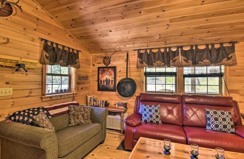 St George Casa | Parsons Semper Fi Cabin with Fire Pit!