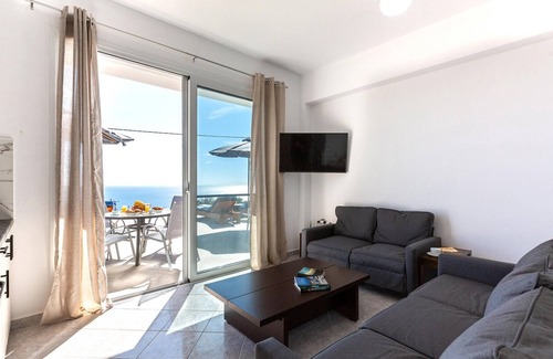 Vlachata Casa | Part of a collection of apartments and villas, Ionian Dreaming is in an enviable location, sitting a