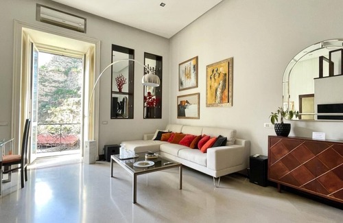 Santa Lucia Apartamento | Partenope143 apartment, the best of Naples just a stone's throw from you