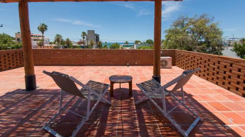 Esterito Casa | Partial Seaview Terrace Walk to Malecon