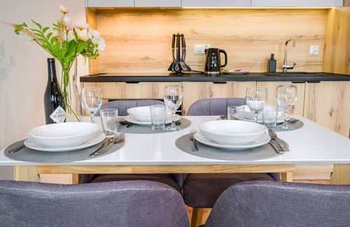 Krzyki Apartamento | Partynice Apt - Parking & Balcony - by Rentujemy