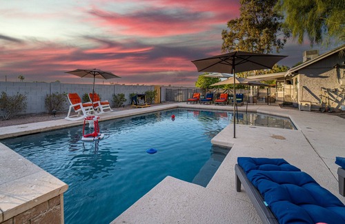 North Center Revitalization Association Casa | Pasadena Mesa 4 Bedroom Home by Redawning