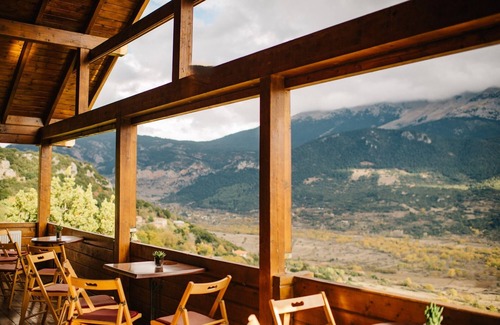 Feneos Chalet De Esquí | Pasithea Mountain Chalet