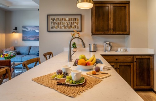 Paso Robles Apartamento | Suite con balcón distintivo en el centro de Paso Robles