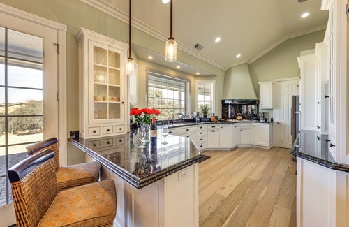 Paso Robles Casa | Paso Robles Gem w/ On-Site Vineyard: Pets Welcome!