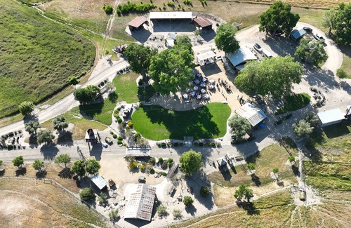 San Miguel Cabina | Paso Robles Ultimate Farm Stay! Country Oasis!! Very Unique!!!