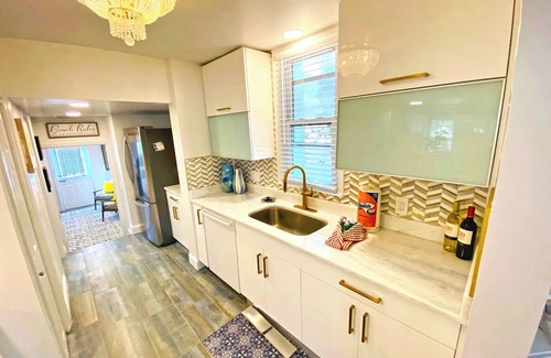 Pass-a-Grille Casa | Pass-A-Grille Luxury Pool Sleeps 10