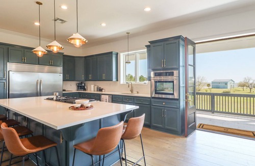 Pass Christian Casa | Pass Christian - Beach View Home, 1/2 Block to Beach, Private Pool