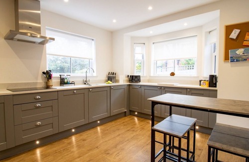 St Leonards-On-Sea Casa | Pass the Keys | Turner's Nook