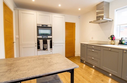 St Leonards-On-Sea Casa | Pass the Keys | Turner's Nook