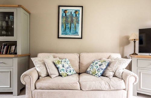 Ottery St Mary Casa | Pass the Keys | Bright, comfortable 3 bed home with garden & parking