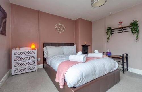 Coalbrookdale Casa | Pass the Keys 18th Century Mill Cottage