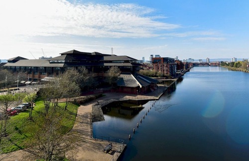 Atlantic Wharf Apartamento | Pass the Keys | 2 Bedroom Waterside Apartment
