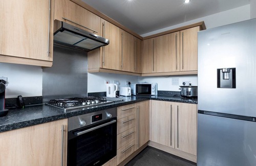 Charlton Casa | Pass the Keys | 2 Bedroom House | Free Parking | Near Charlton Stn