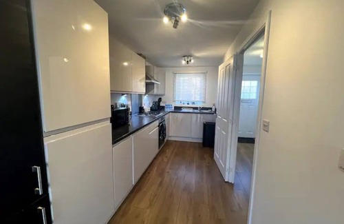 Colchester Casa | Pass the Keys | 3 Bed home away from home