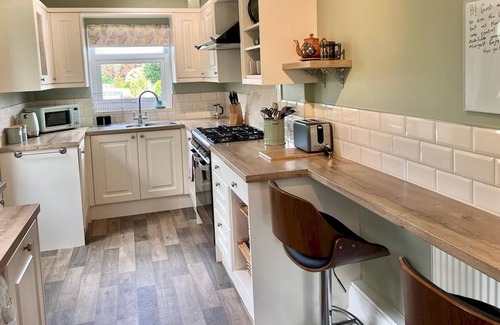 Mynyddbach Casa | Pass the Keys | Airy Spacious home City Centre