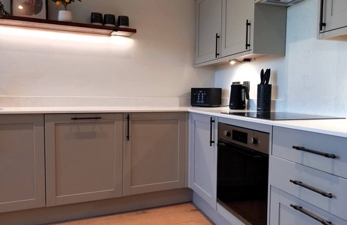 Bont Newydd Apartamento | Pass the Keys | Apartment 2 Old Conservative Club in Historic Town