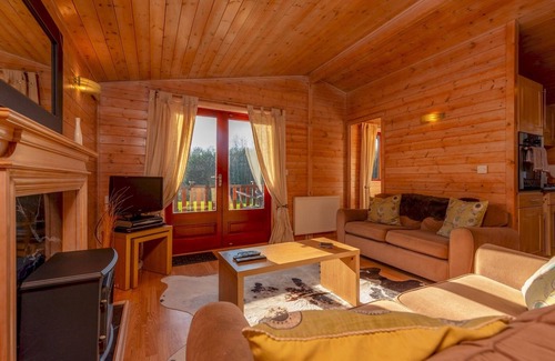 Bridgnorth Casa | Pass the Keys | Astbury Falls Escape – A Tranquil Stay in Nature