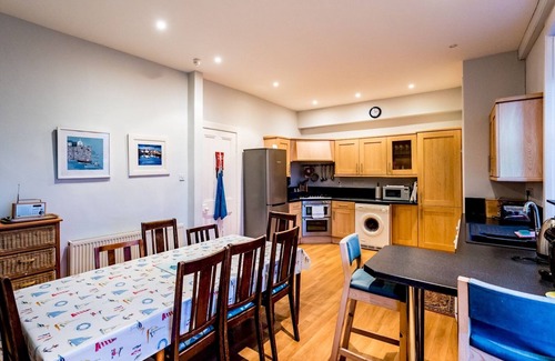 Earlsferry Casa | Pass the Keys | Beaufort House looking onto Golf Course