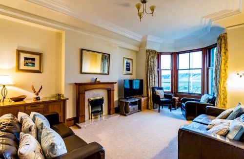 Earlsferry Casa | Pass the Keys Beaufort House, Looking onto Golf Course