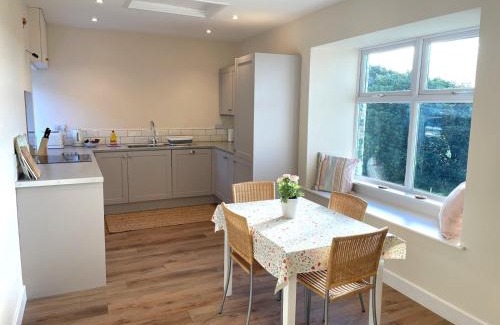 Castle Douglas Casa | Pass the Keys Beautiful 5BR Rural Cottage with Outstanding Views