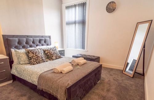 Sneinton Casa | Pass the Keys | Beautifully Home close to City Centre with parking